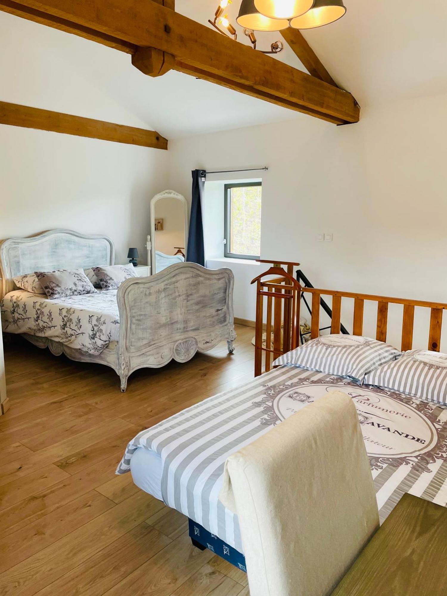 Au Petit Bonheur Chez Bambina Hotell Leynes Eksteriør bilde