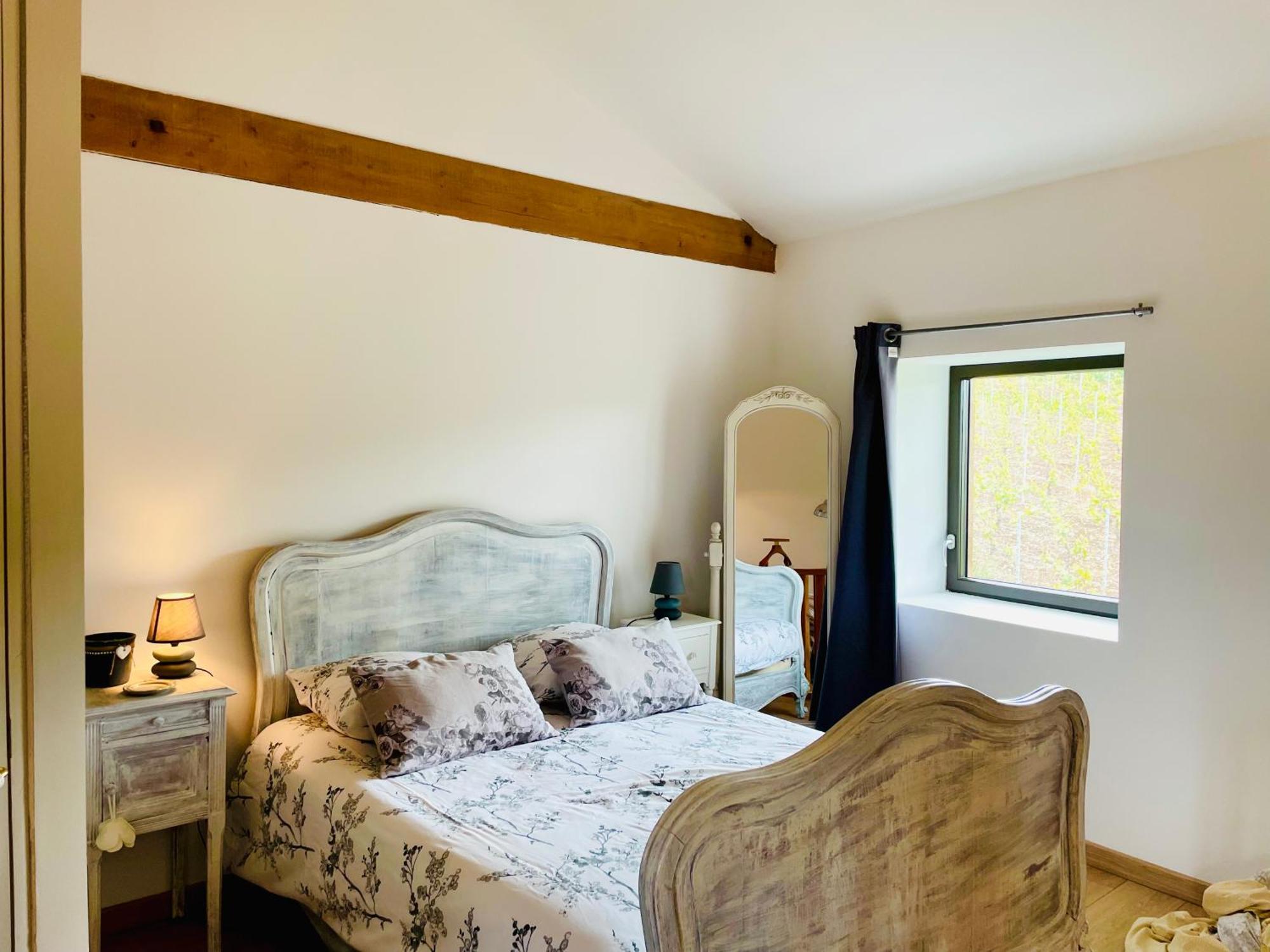 Au Petit Bonheur Chez Bambina Hotell Leynes Eksteriør bilde