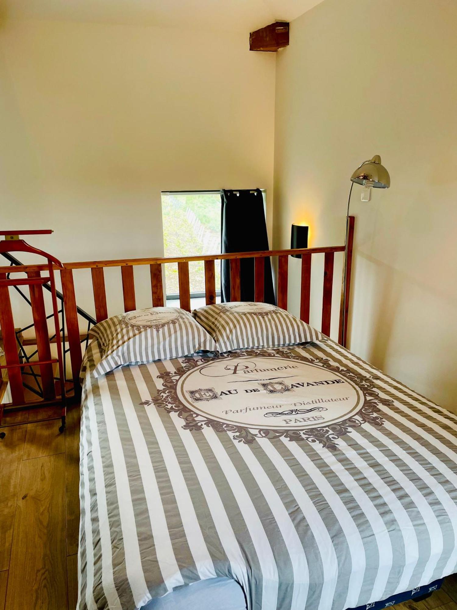 Au Petit Bonheur Chez Bambina Hotell Leynes Eksteriør bilde