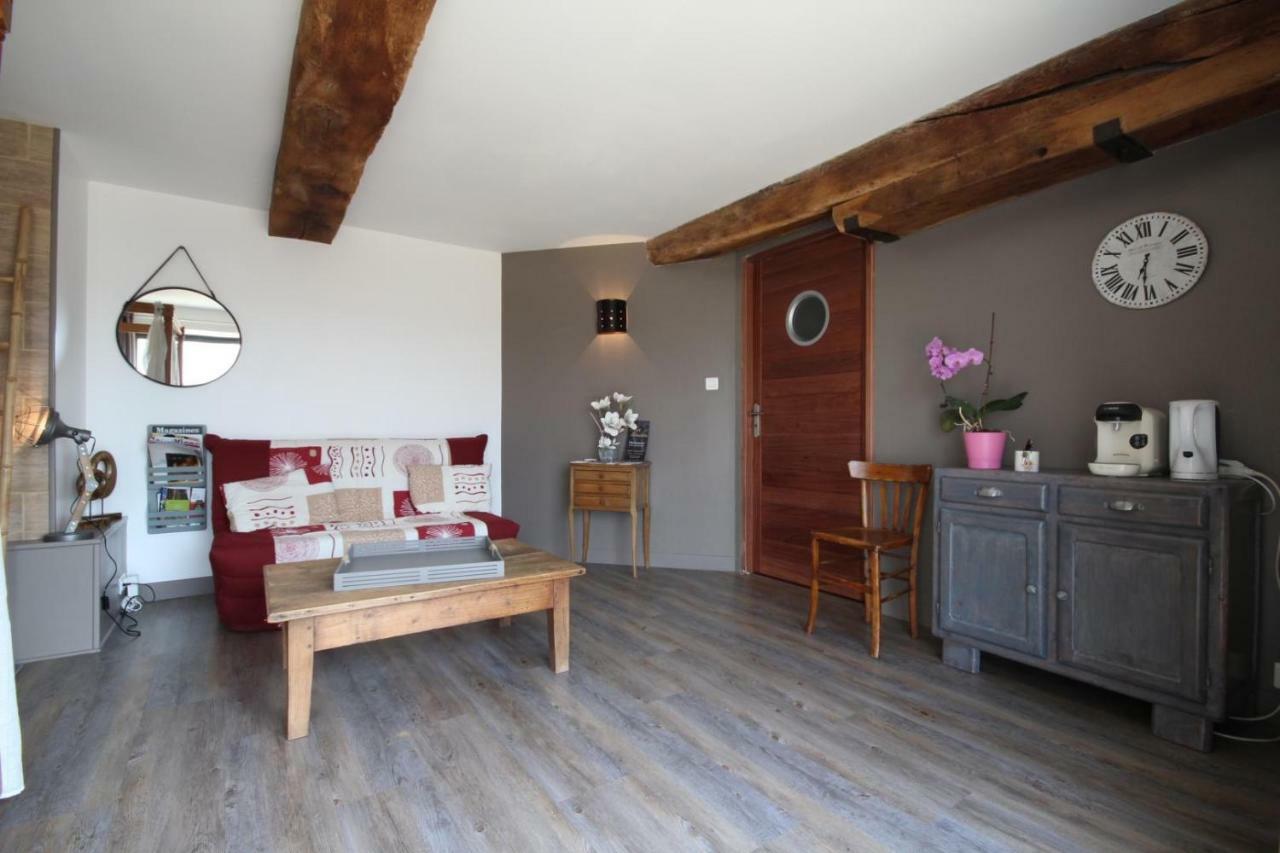 Au Petit Bonheur Chez Bambina Hotell Leynes Eksteriør bilde